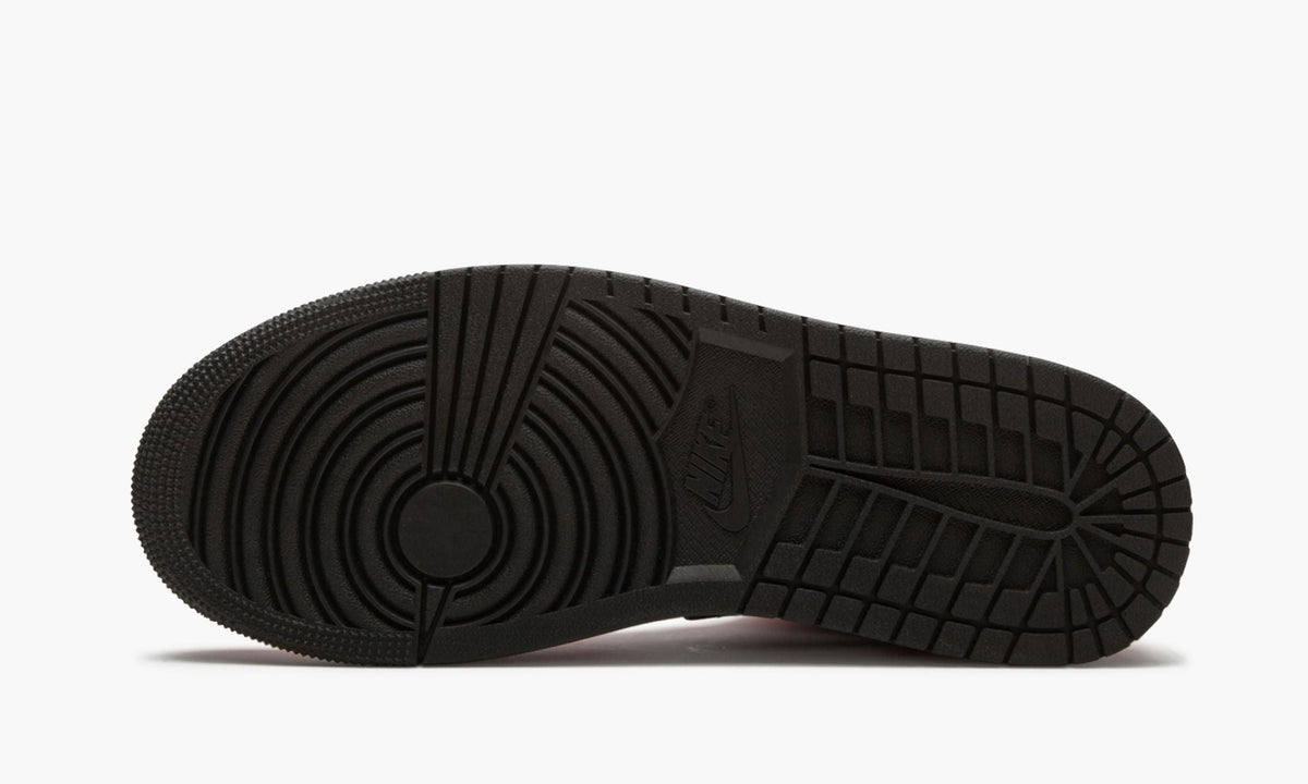 Air Jordan 1 Mid “Chicago Black Toe” Sneakers - Legend Status