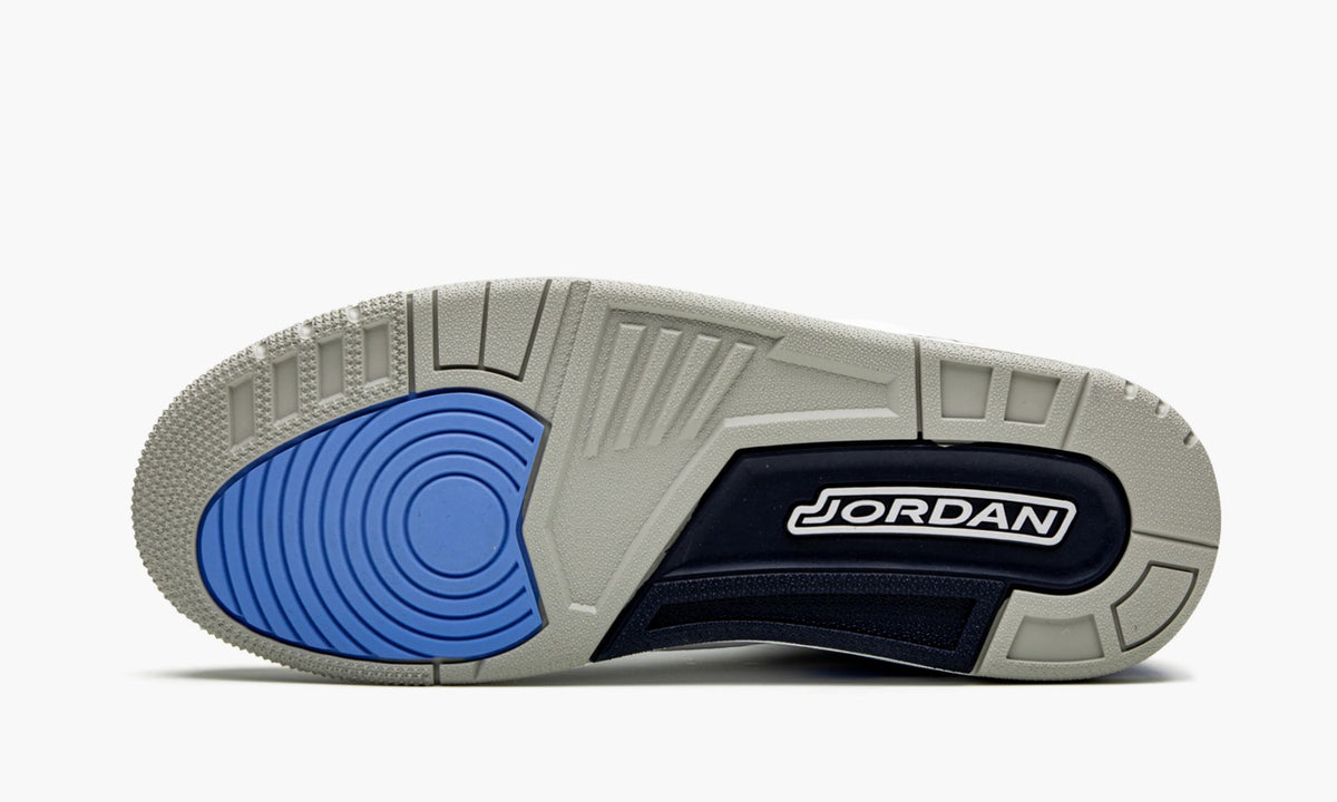 Air Jordan 3 Retro “UNC” Sneakers - Court Classic | Street Style