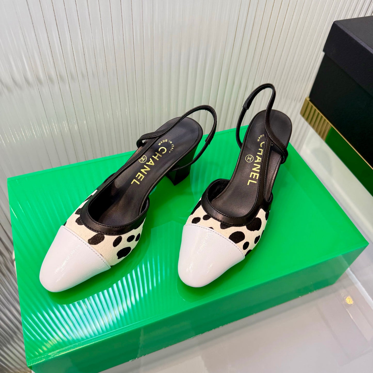 CC Slingback 6.5cm White Cream Leopard-Print Leather 923838
