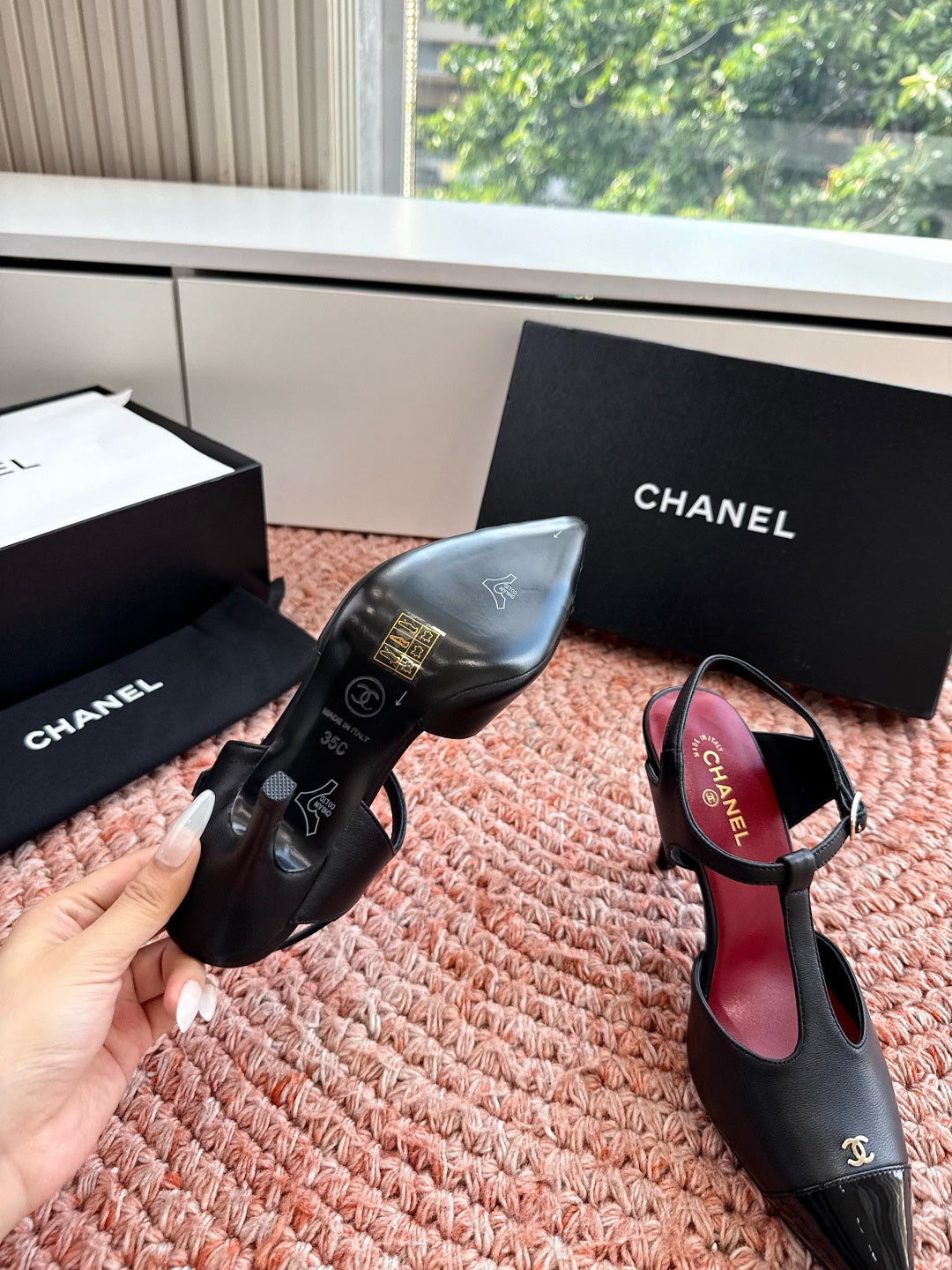 CC 26s T-Strap Slingback Pumps Black Leather 933222