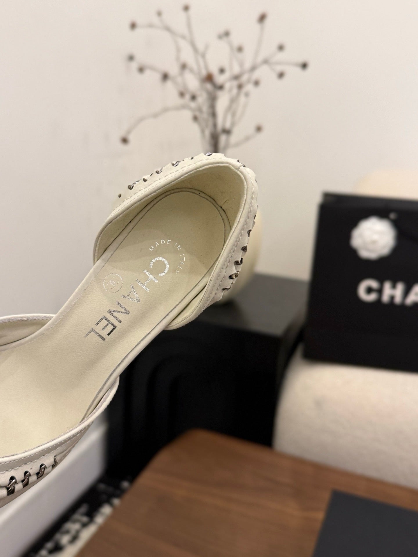 CC 2026 SlingBack Heeld Braided Chain White Calfskin 676195