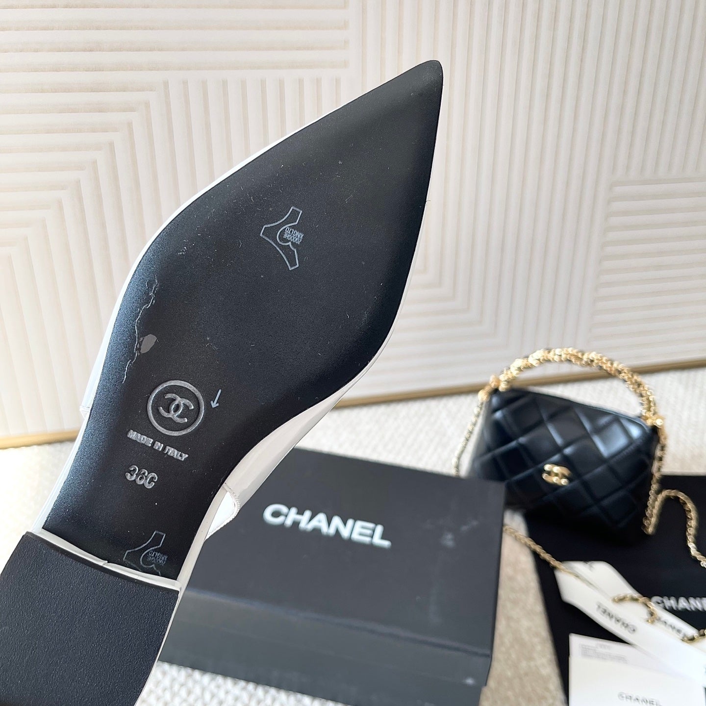 CC 26s Pointed-Toe Flats Slingback White Patent Leather 787138