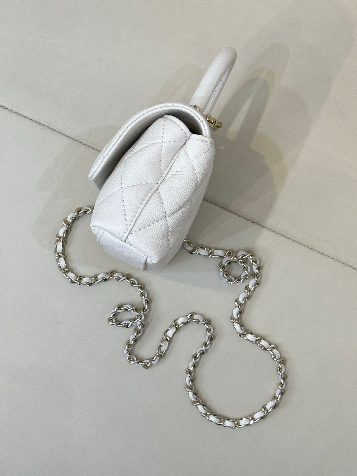CC 5285 Coco Handle Bag 25cm White Caviar Leather