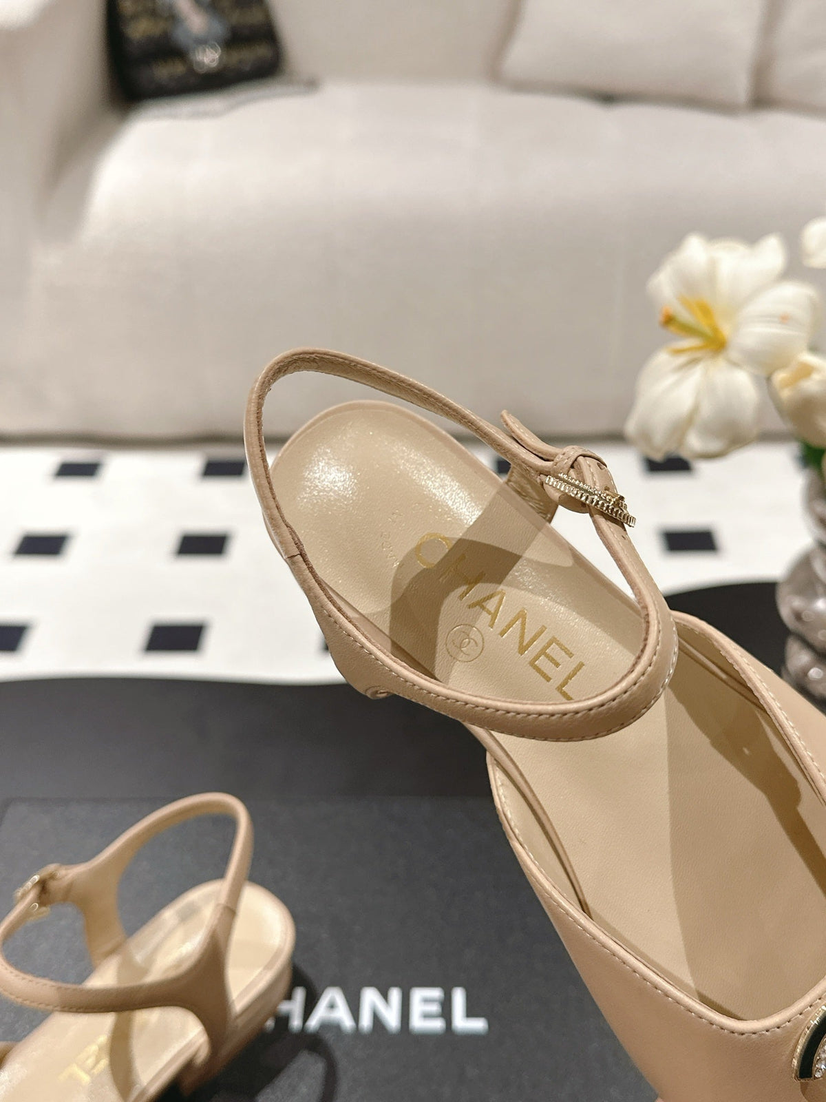 cc 25p mary jane beige lambskin black pattern 237516