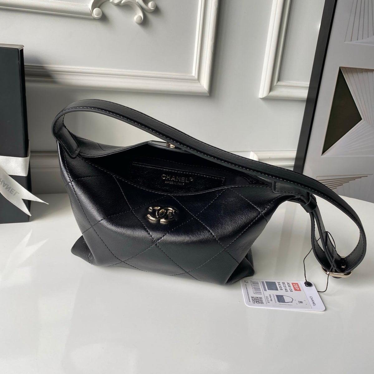 CC AS6138 Hobo Handbag 23cm Black Lambskin