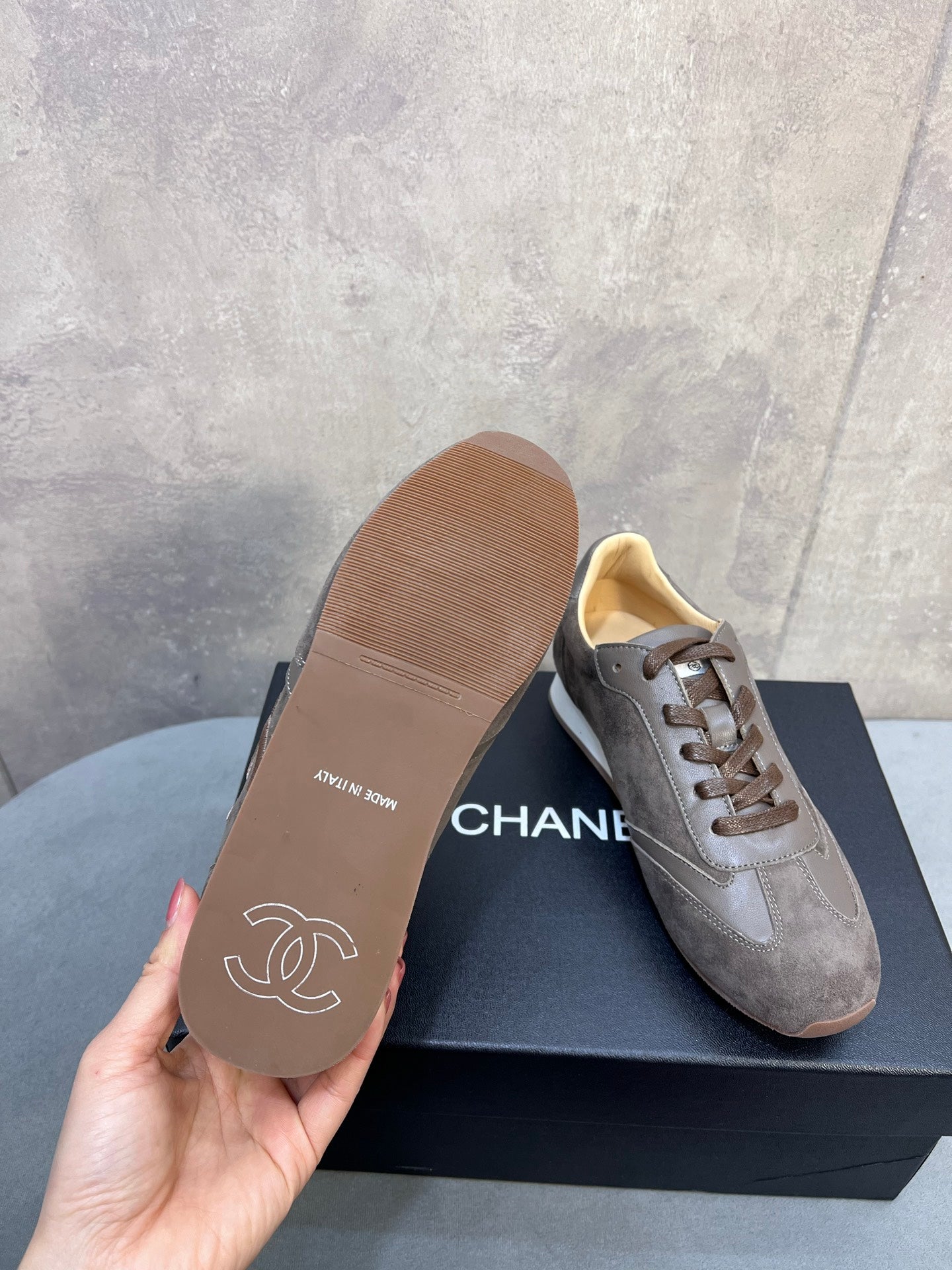 CC 26P Sneakers Grey-Brown Suede 682523