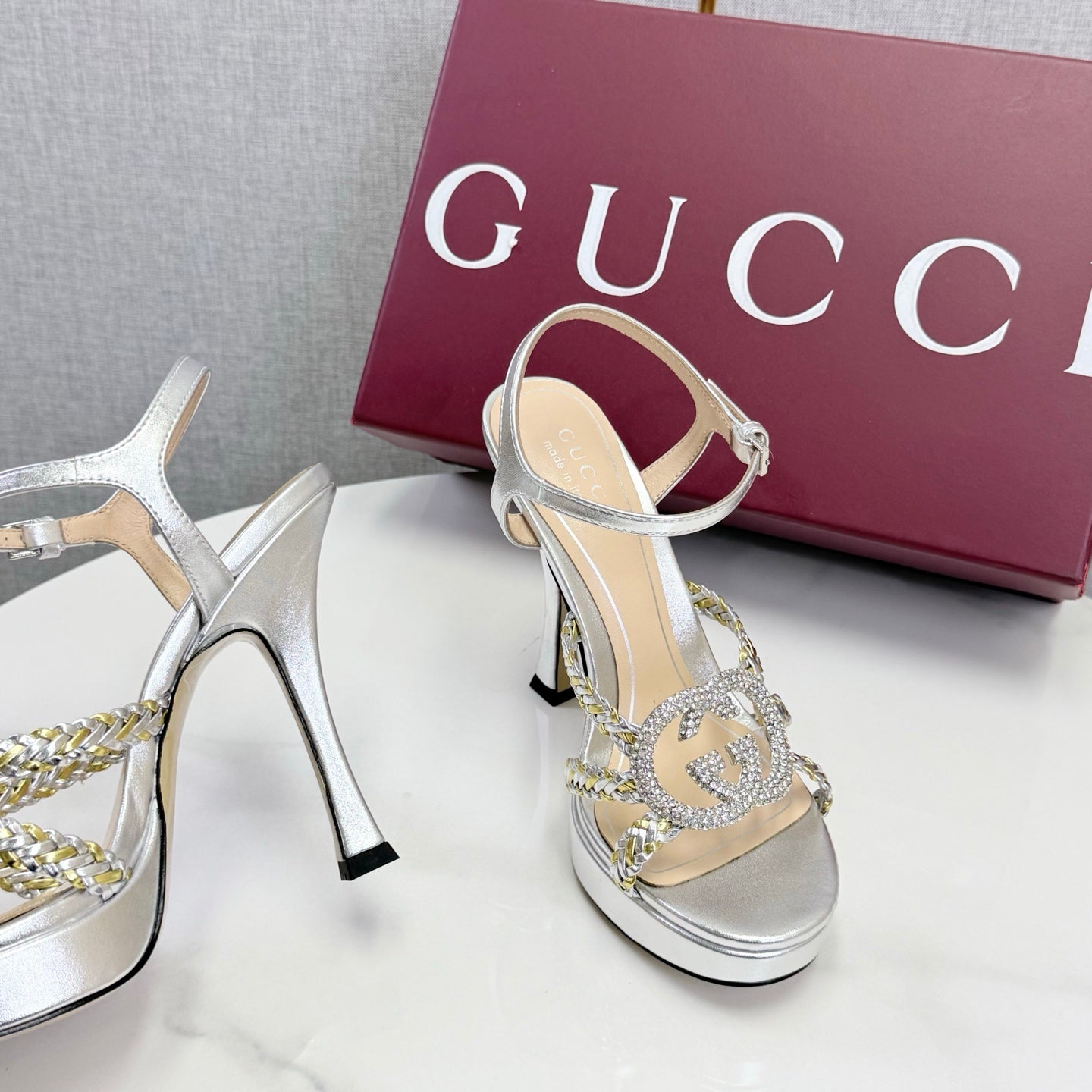GG 26s Sandals 10.5cm With Crystal Interlocking G Sliver Leather 639955