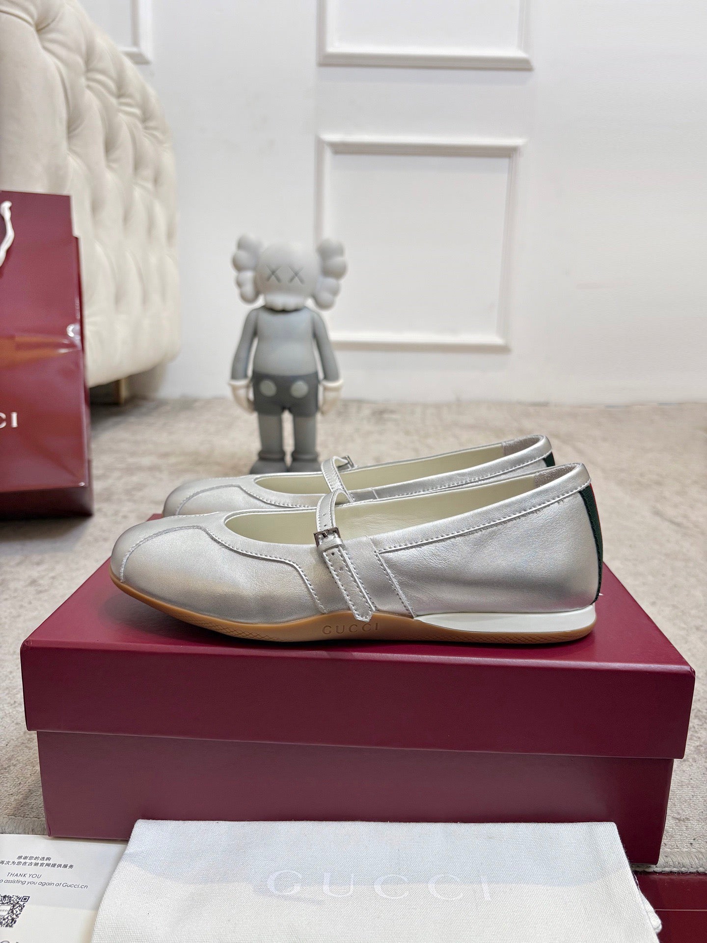 GG Shift Ballerina Sliver Leather 824475