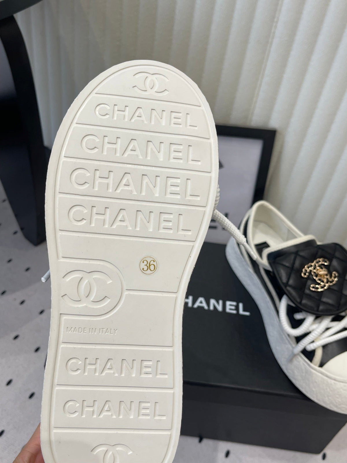 CC 2026s Sneakers Black White Leather 720087