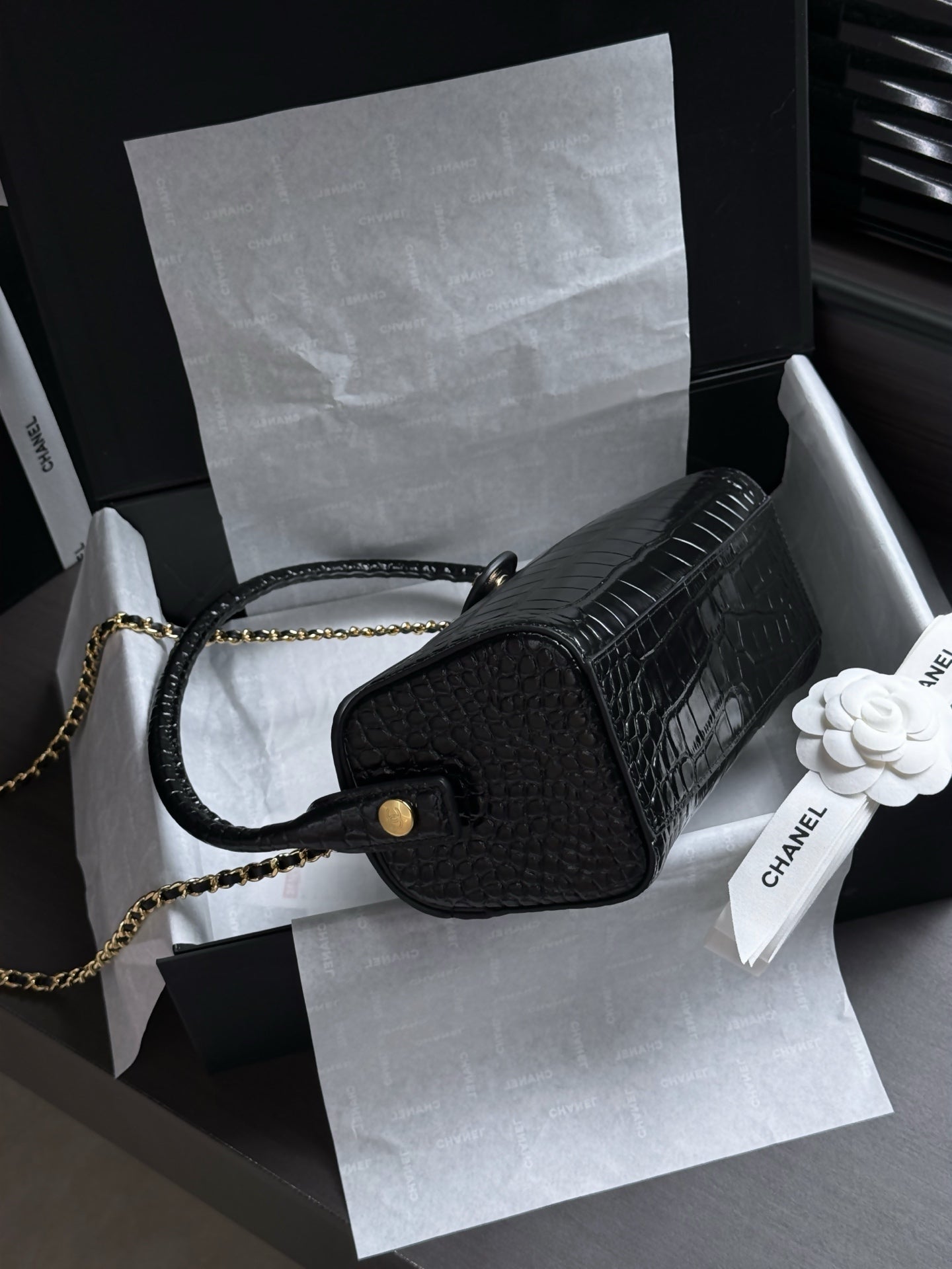 CC 26s Clutch With Chain Black Crocodile Embossed Calfskin