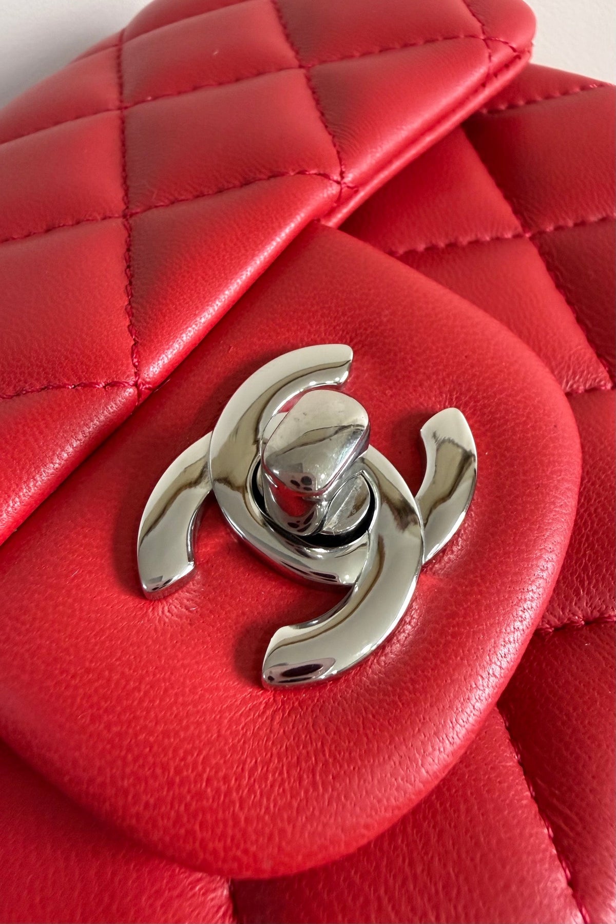 CC Flap Bag 17cm Red Sheepskin SHW 284828