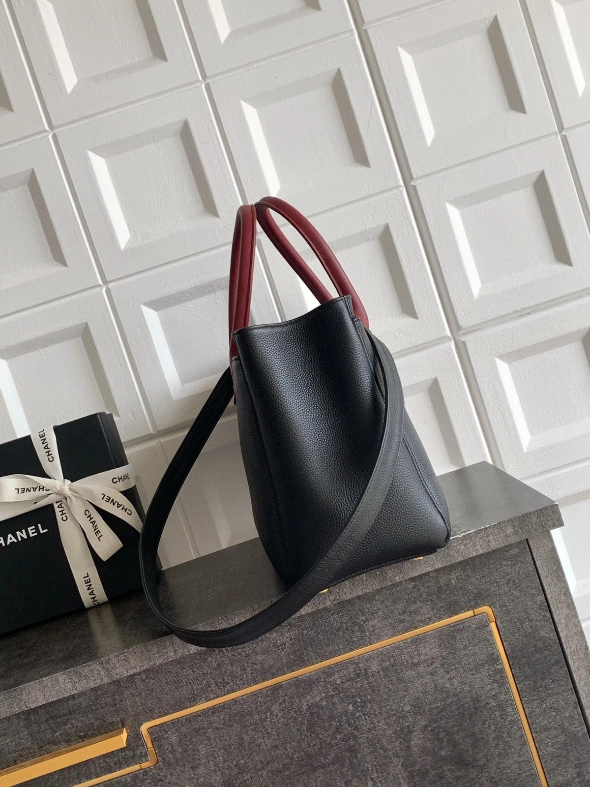 CC 2026 Shopping Bag Black mix Burgundy Calfskin