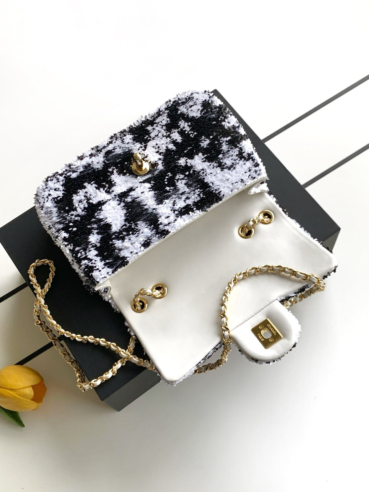 CC Flap Bag 21cm White Black Sequin Gold Hardware 157764