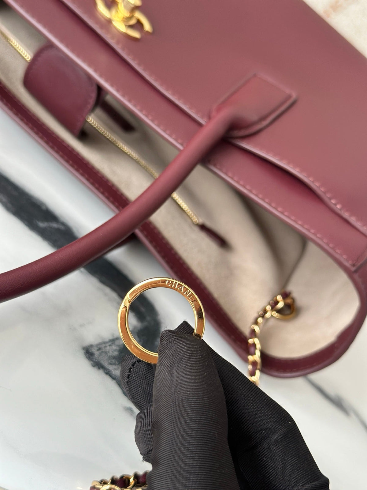 CC Handle Shopping Tote 39cm Burgundy Calfskin