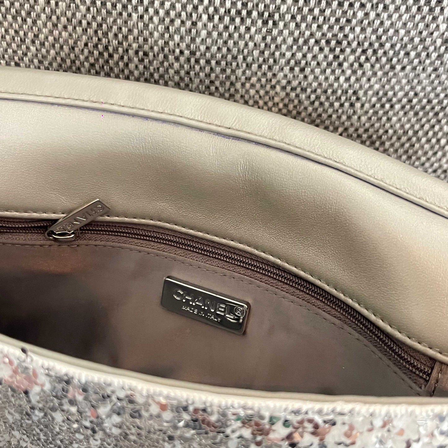 CC Flap Shoulder Bag 24cm Silver White Sequins