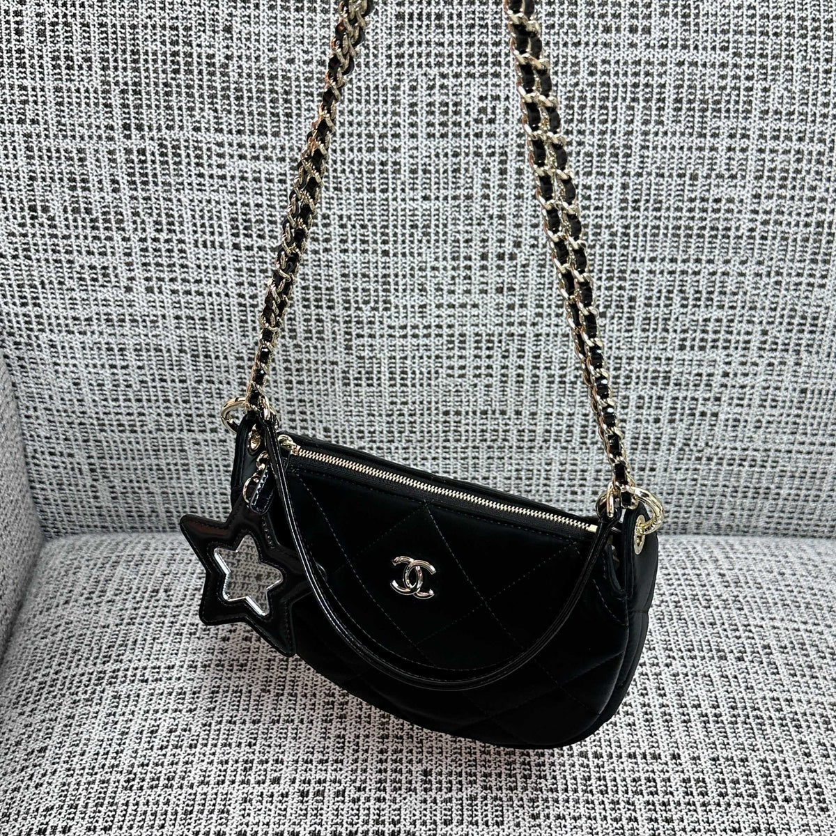 CC Coco Neige Clutch With Chain Star Charm 22cm Black Velvet