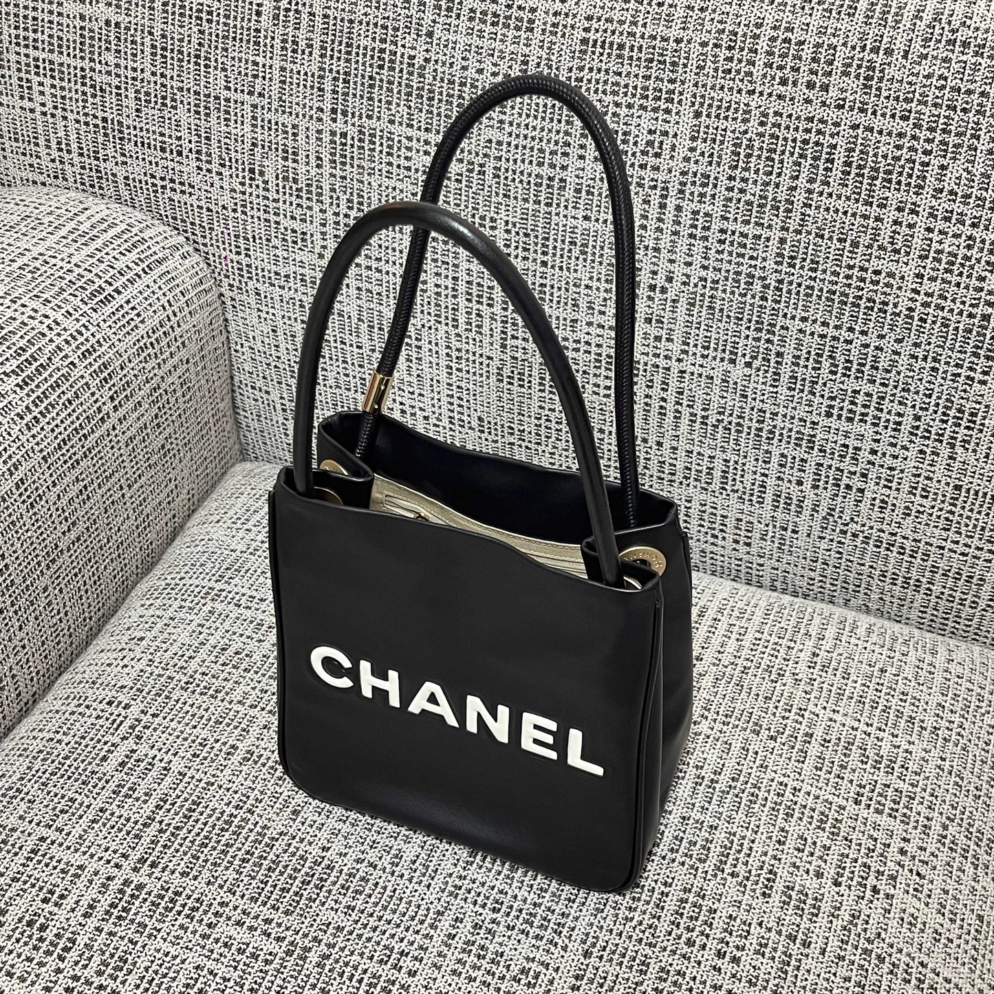 CC Vintage Tote Bag Embossed Camellia 25cm White Lettering Black Calfskin