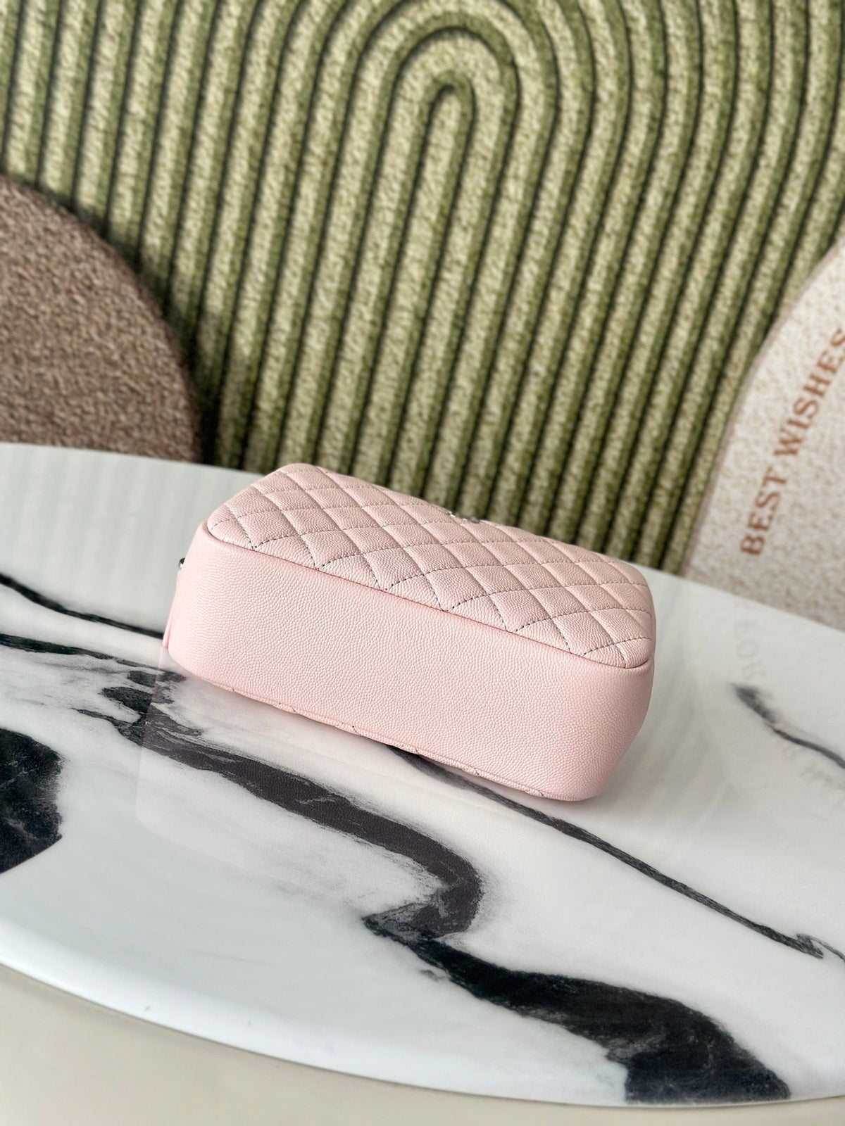 CC Classic Pouch CC Logo Diamond Quilted Pink Caviar Calfskin