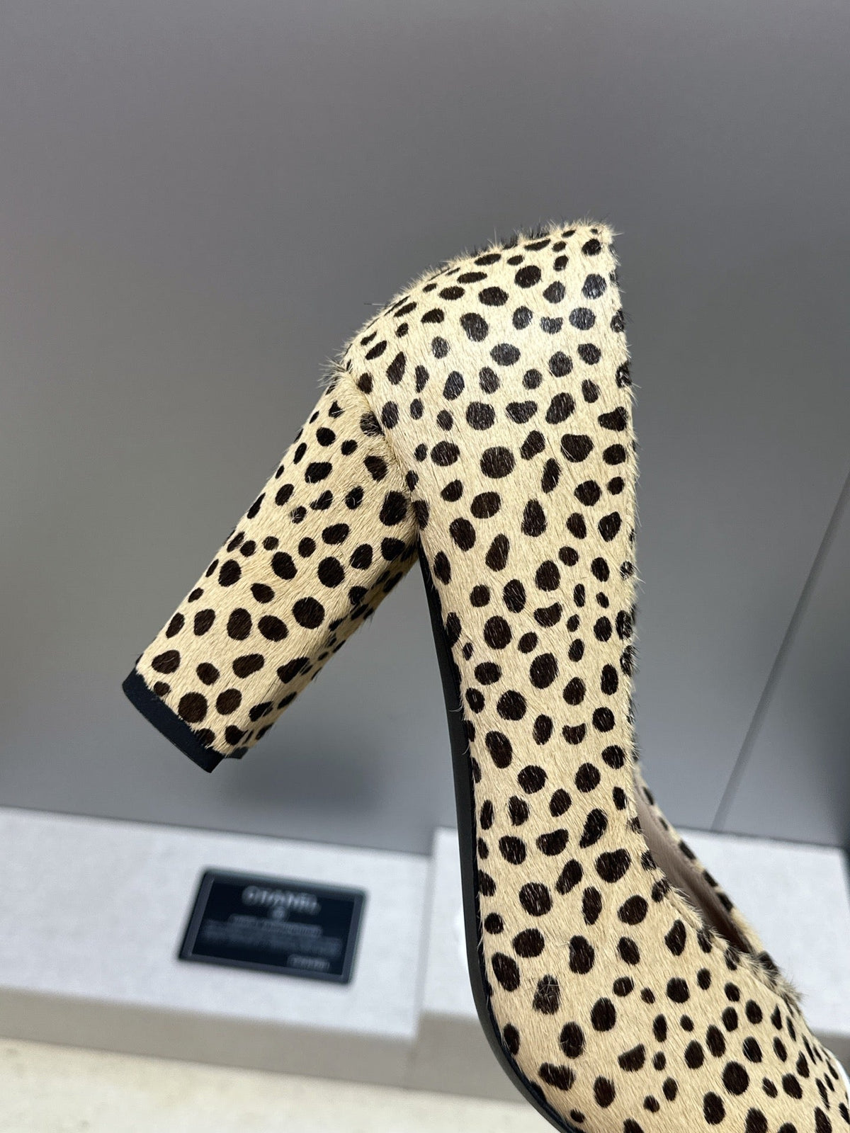 CC Cap Toe Pumps 90mm Leopard Beige White Pony Hair & Patent Leather 896860