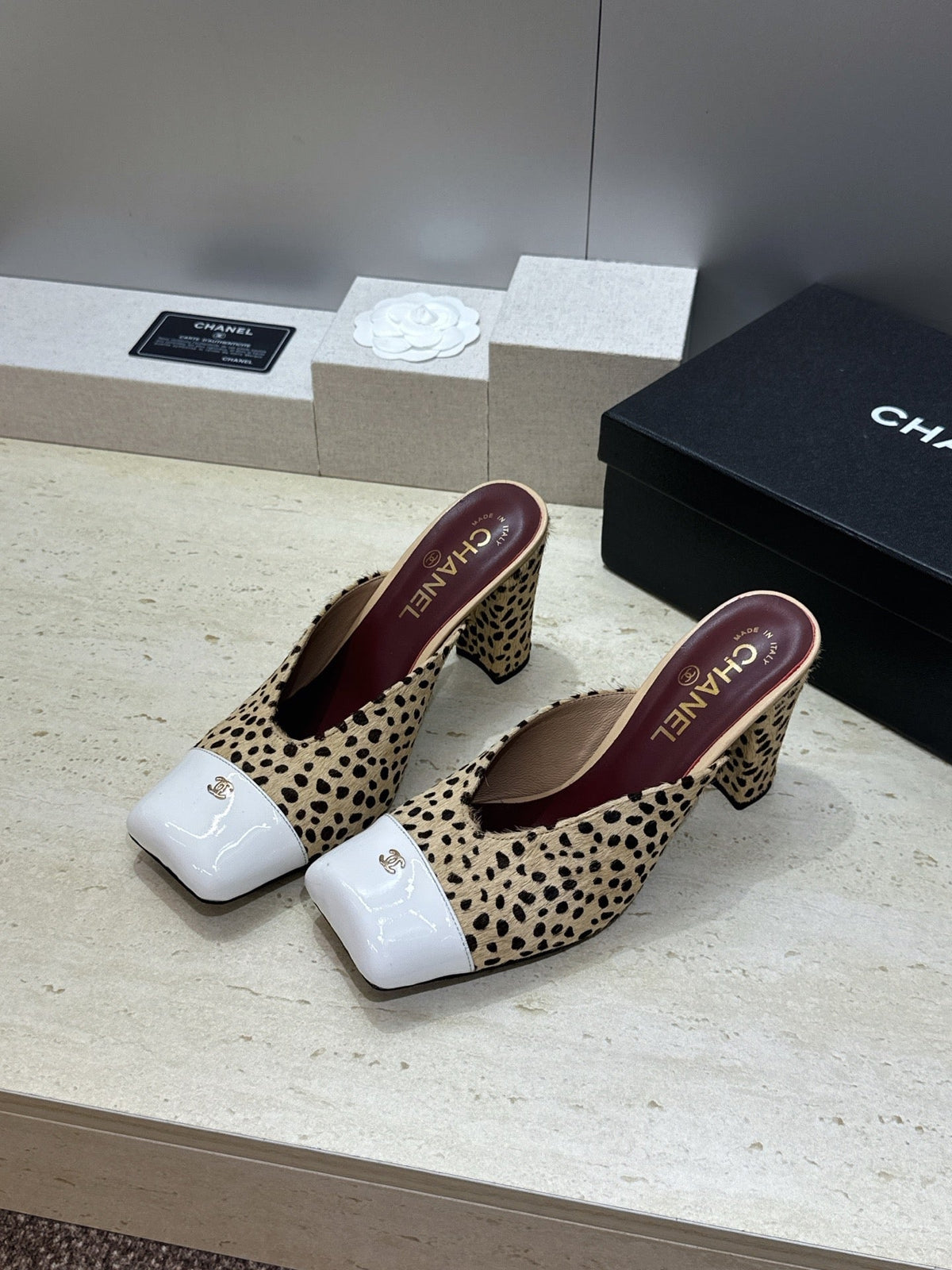 CC Cap Toe Mules 90mm Leopard Beige White Pony Hair & Patent Leather 896857