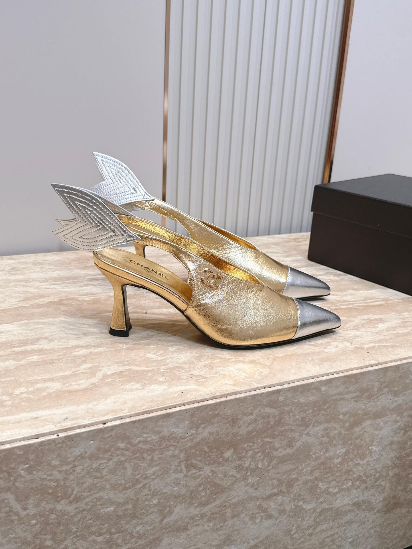 CC Métiers d’art 2026 Slingbacks 9.5cm Gold Metallic Lambskin 898983