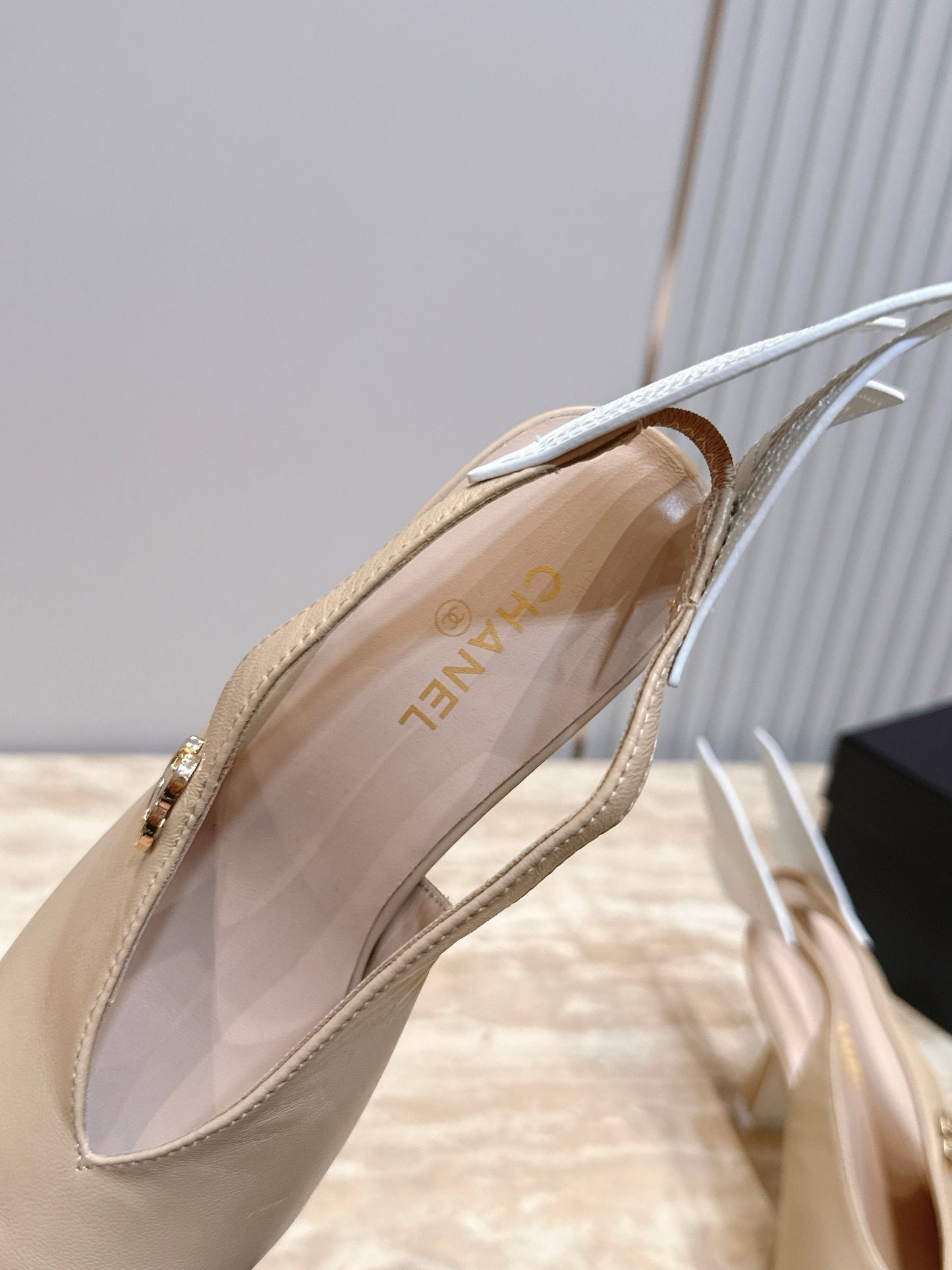 CC Métiers d’art 2026 Slingbacks 9.5cm Beige Lambskin 898980