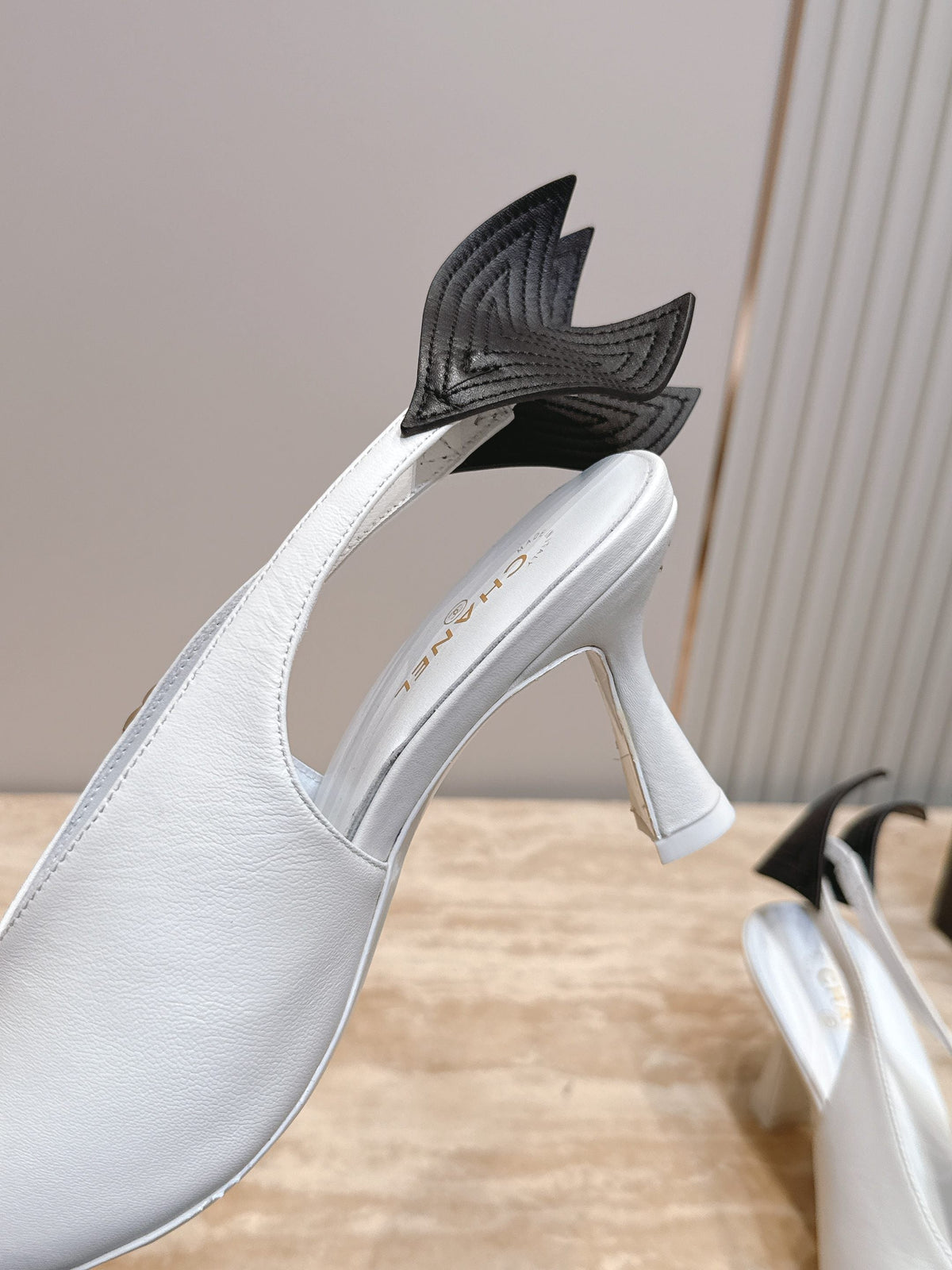 CC Métiers d’art 2026 Slingbacks 9.5cm White Lambskin 898979