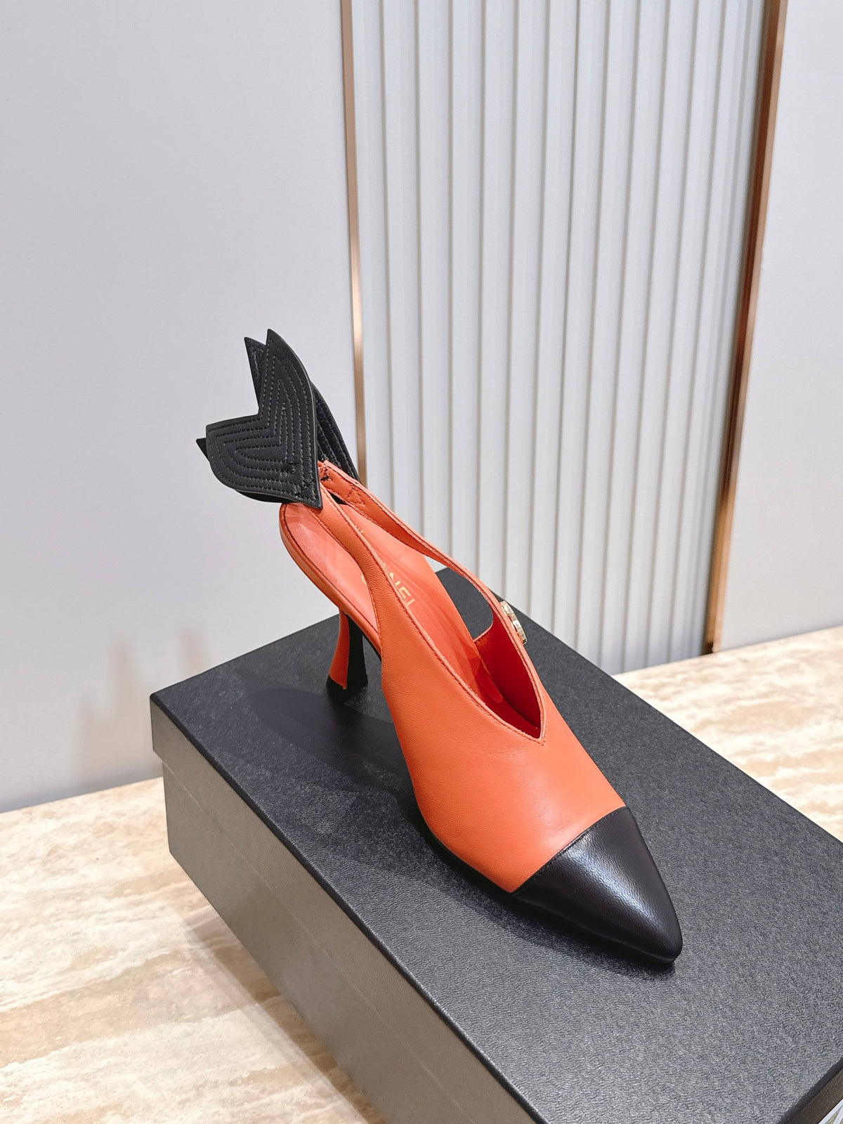 CC Métiers d’art 2026 Slingbacks 9.5cm Coral Orange Lambskin 898978