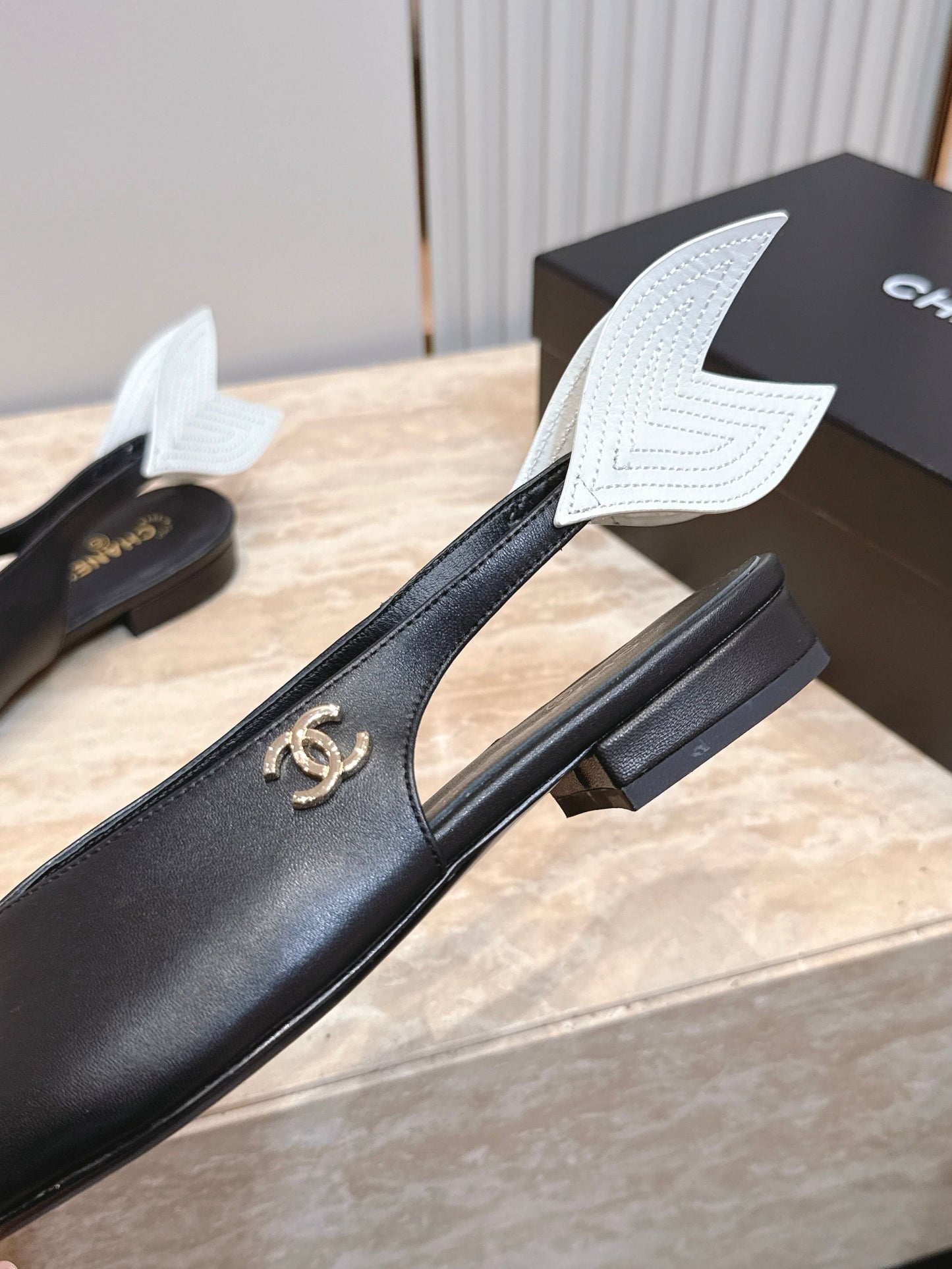 CC Métiers d'Art 2026 Slingback Flats Black Lambskin 898977