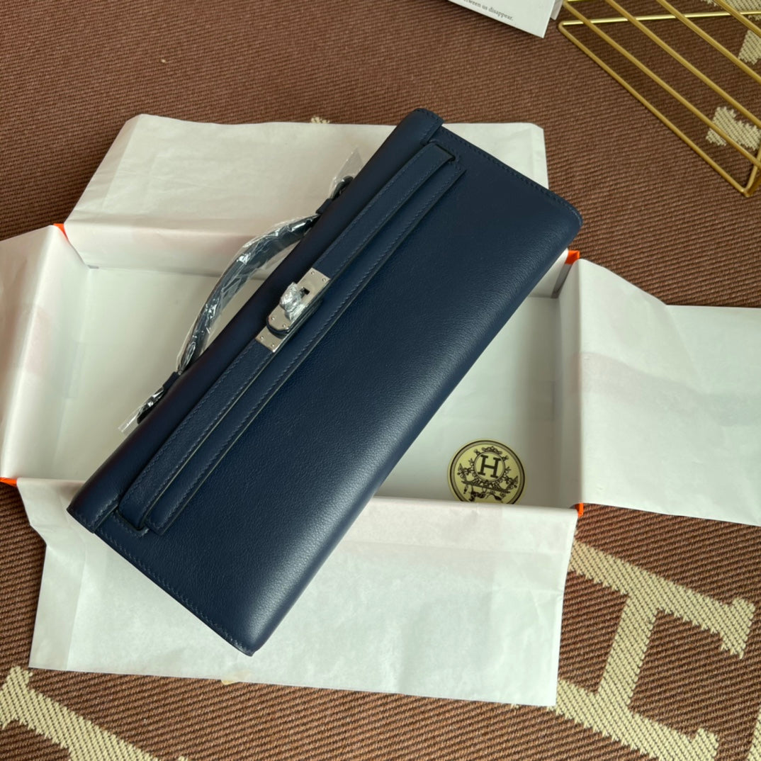 HM Kelly Cut 31cm Navy Swift Leather Shw