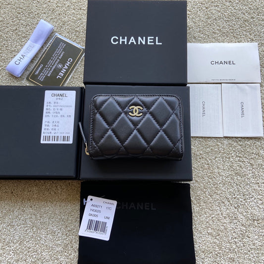CC Classic Zipper Card Holder Black Sheepskin Silver Steel 229632