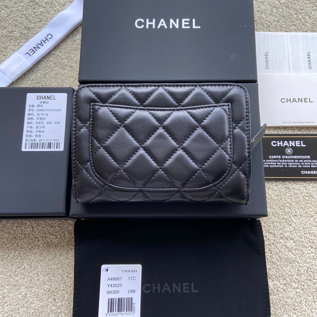 CC A48667 Zip Pocket Wallet Black Sheepskin GHW 229762