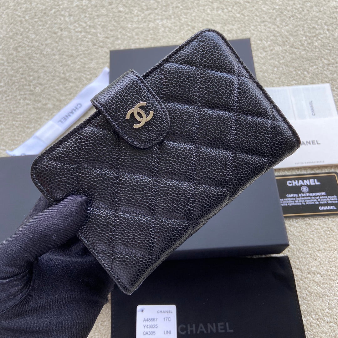 CC A48667 Zip Pocket Wallet Black Caviar Sliver Steel 229760