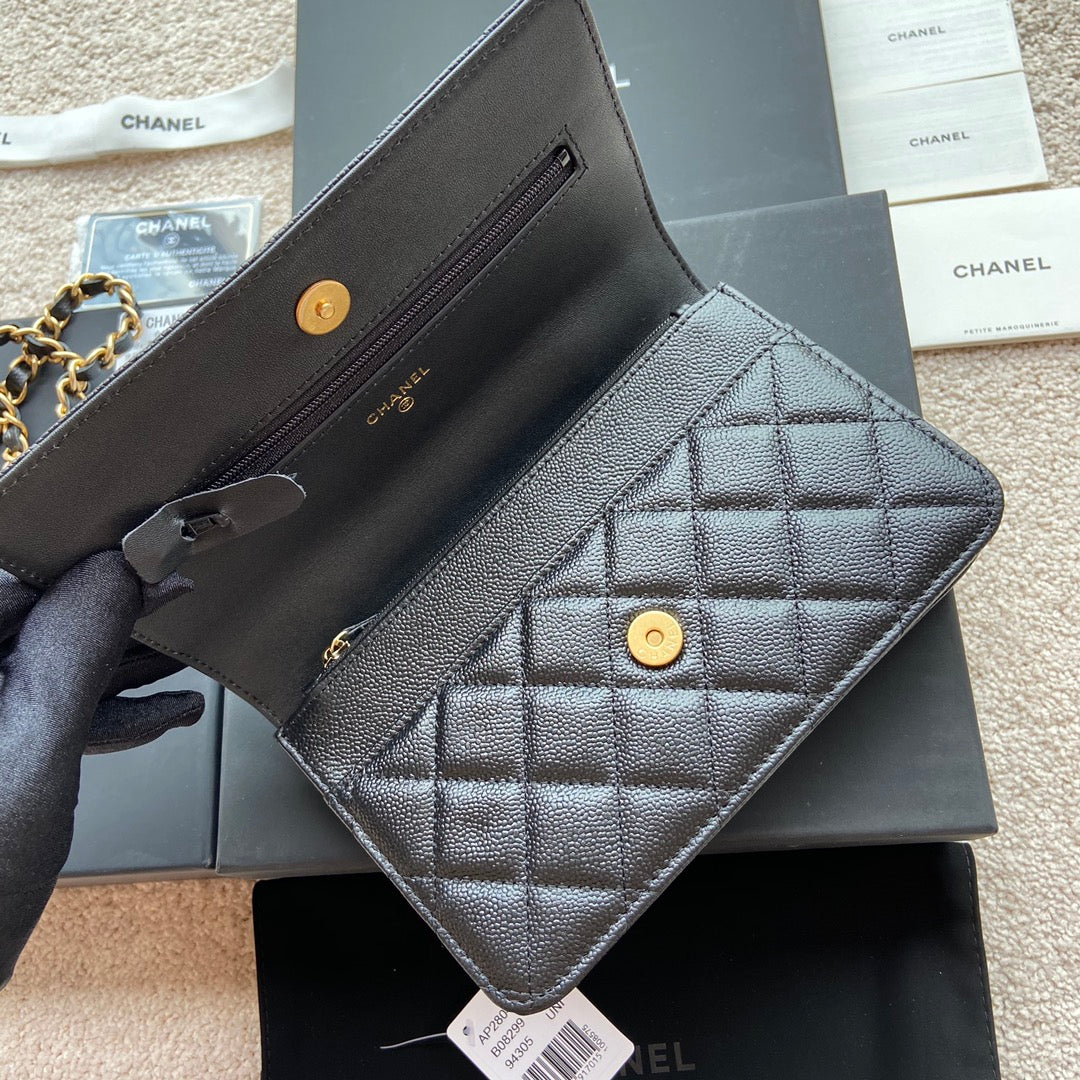 CC Logo Flap Bag 20cm Black Caviar GHW 235167
