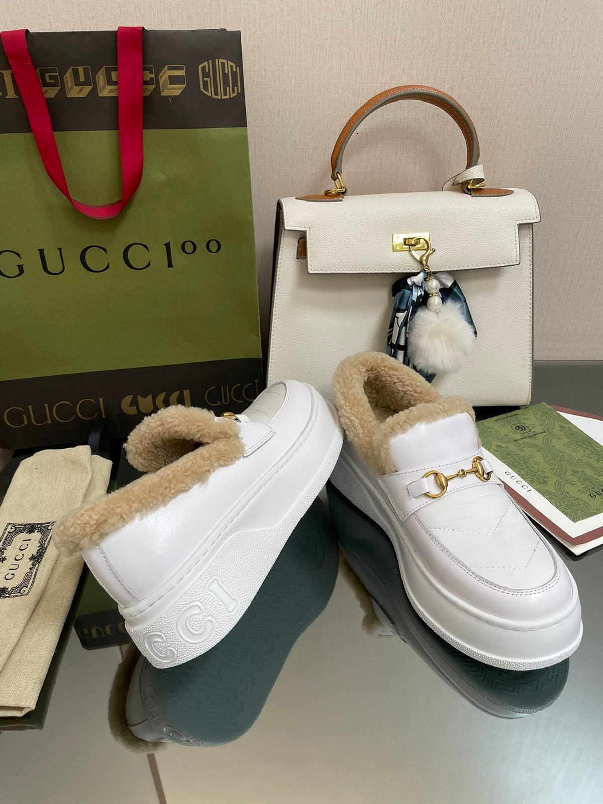 GG LOAFER IN WHITE CALFSKIN WITH BEIGE WOOL LINING