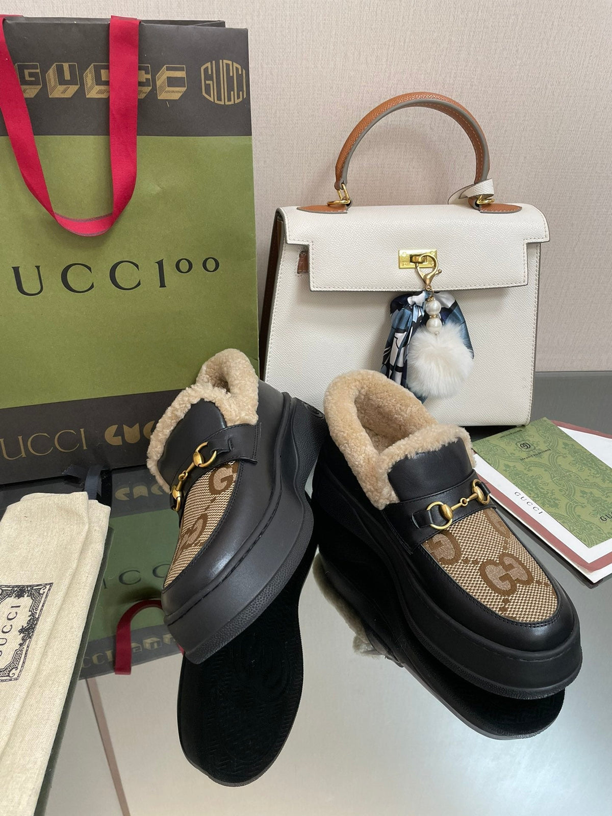 GG LOAFER IN PEANUT BROWN JACQUARD AND BLACK CALFSKIN WITH BEIGE WOOL LINING