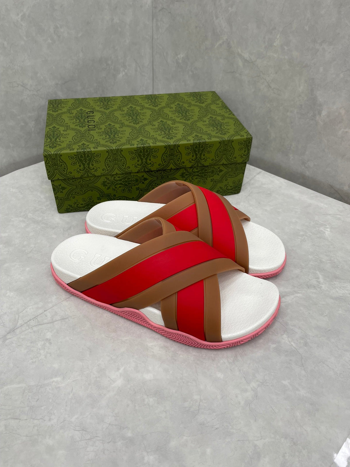 GG Men Striped Rubber Slides White Red Rubber 788222