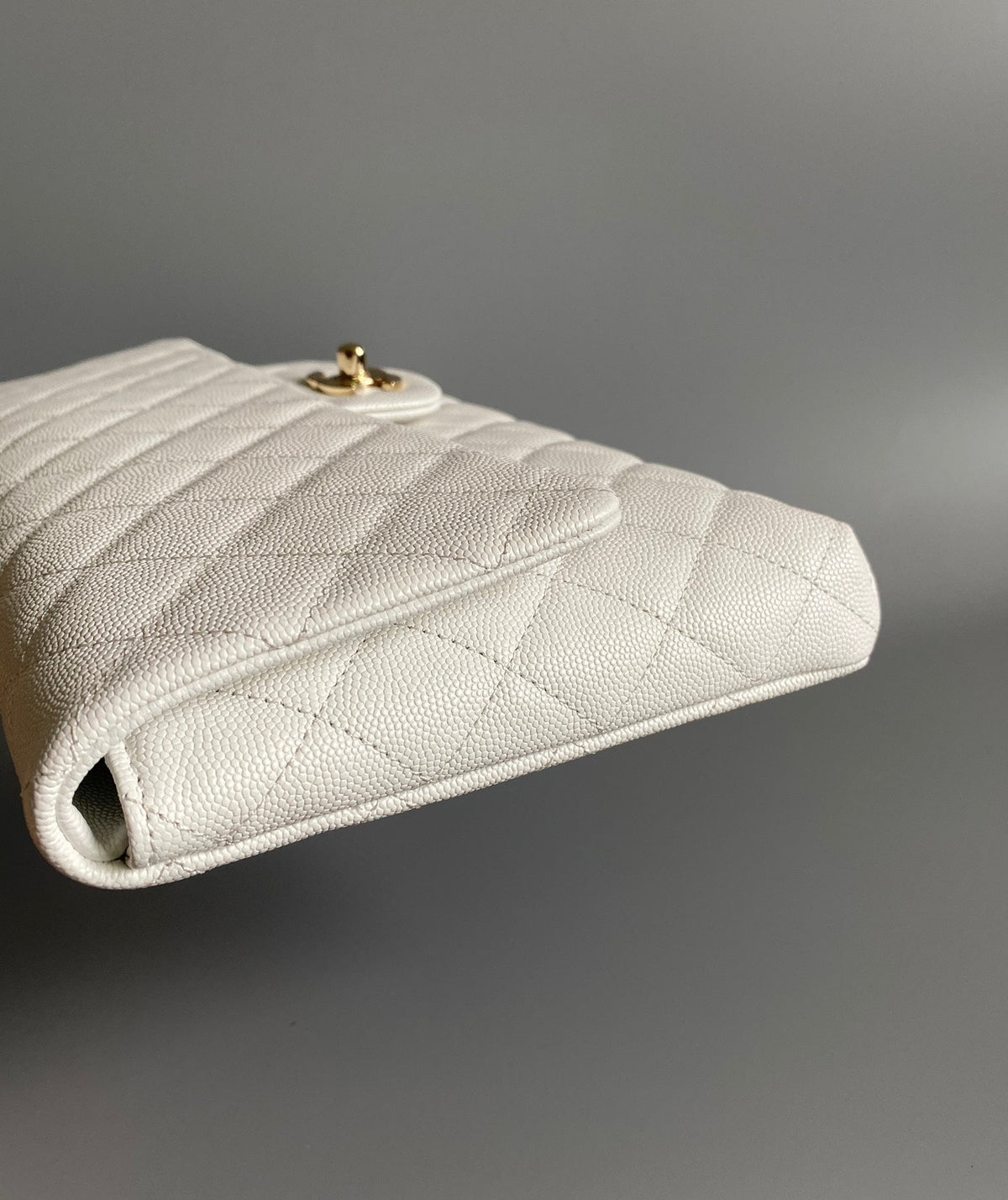 CC Handbag 28cm White Caviar Leather