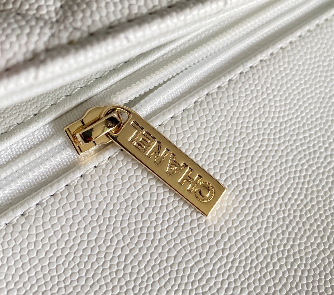 CC Handbag 28cm White Caviar Leather