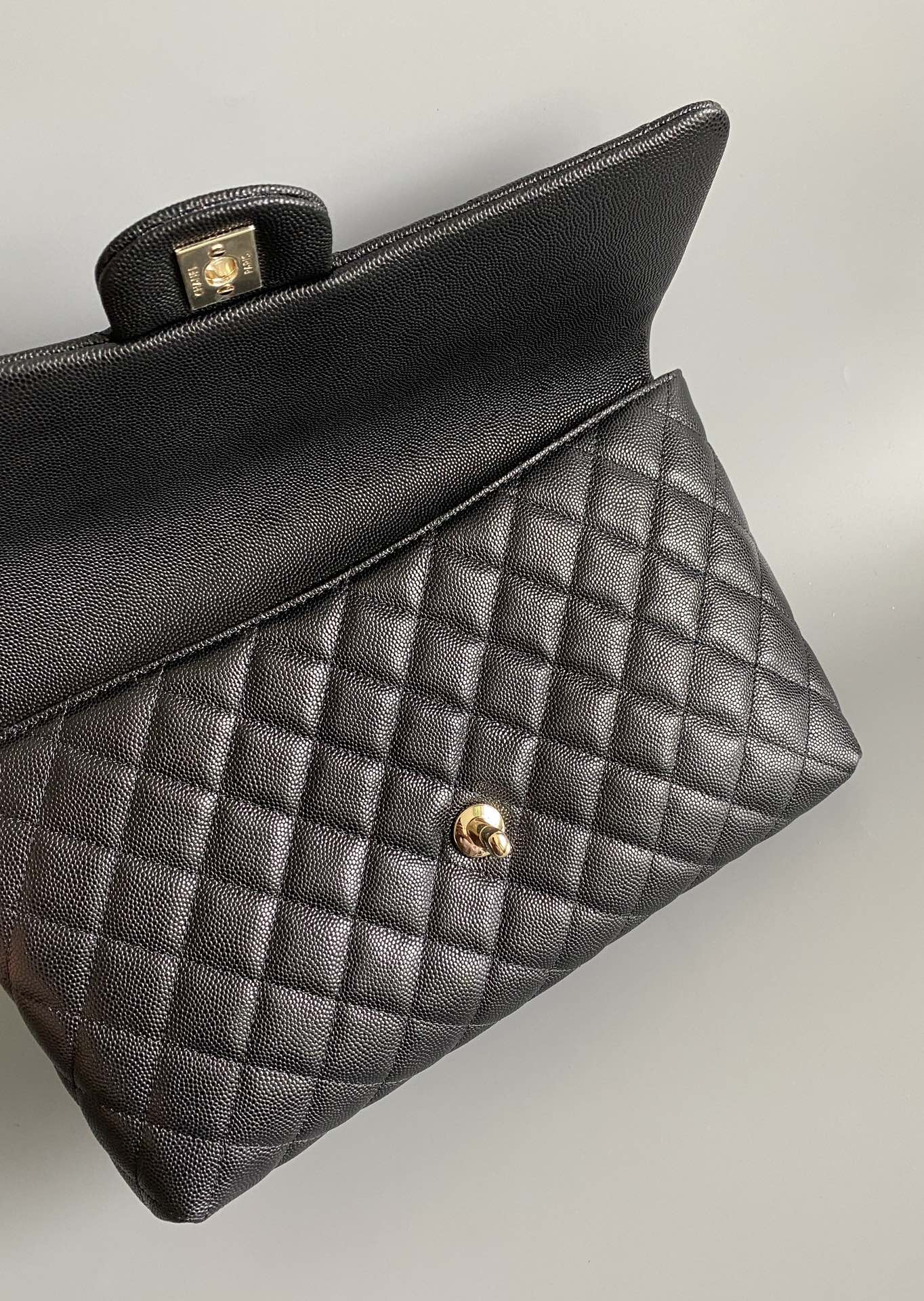 CC Handbag 28cm Black Caviar Leather