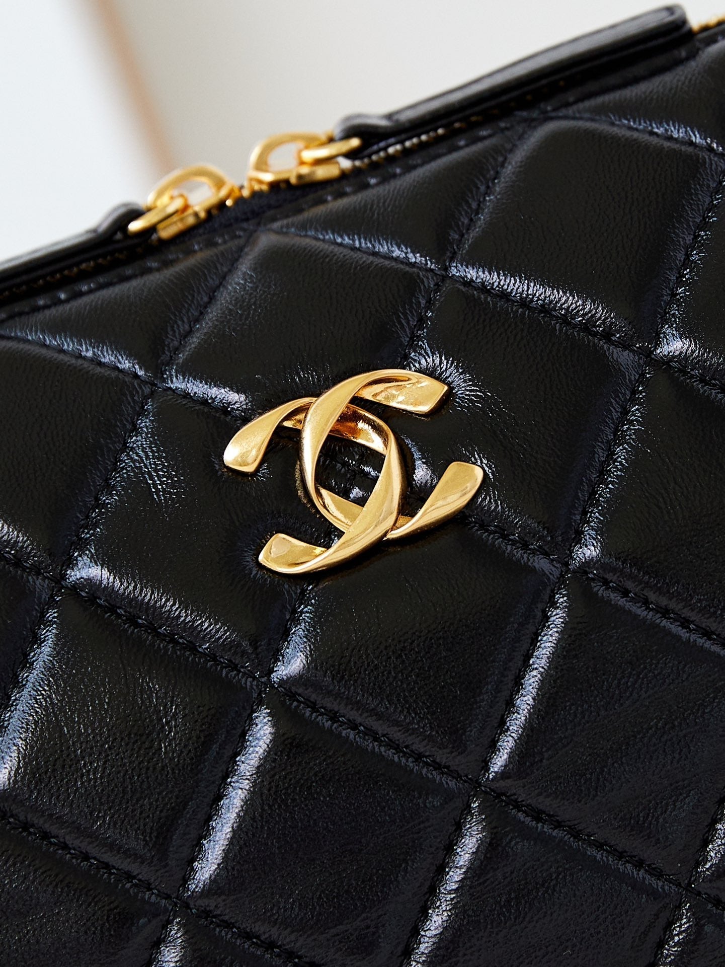 CC 24K Bowling Bag 25cm Black Waxed Lambskin