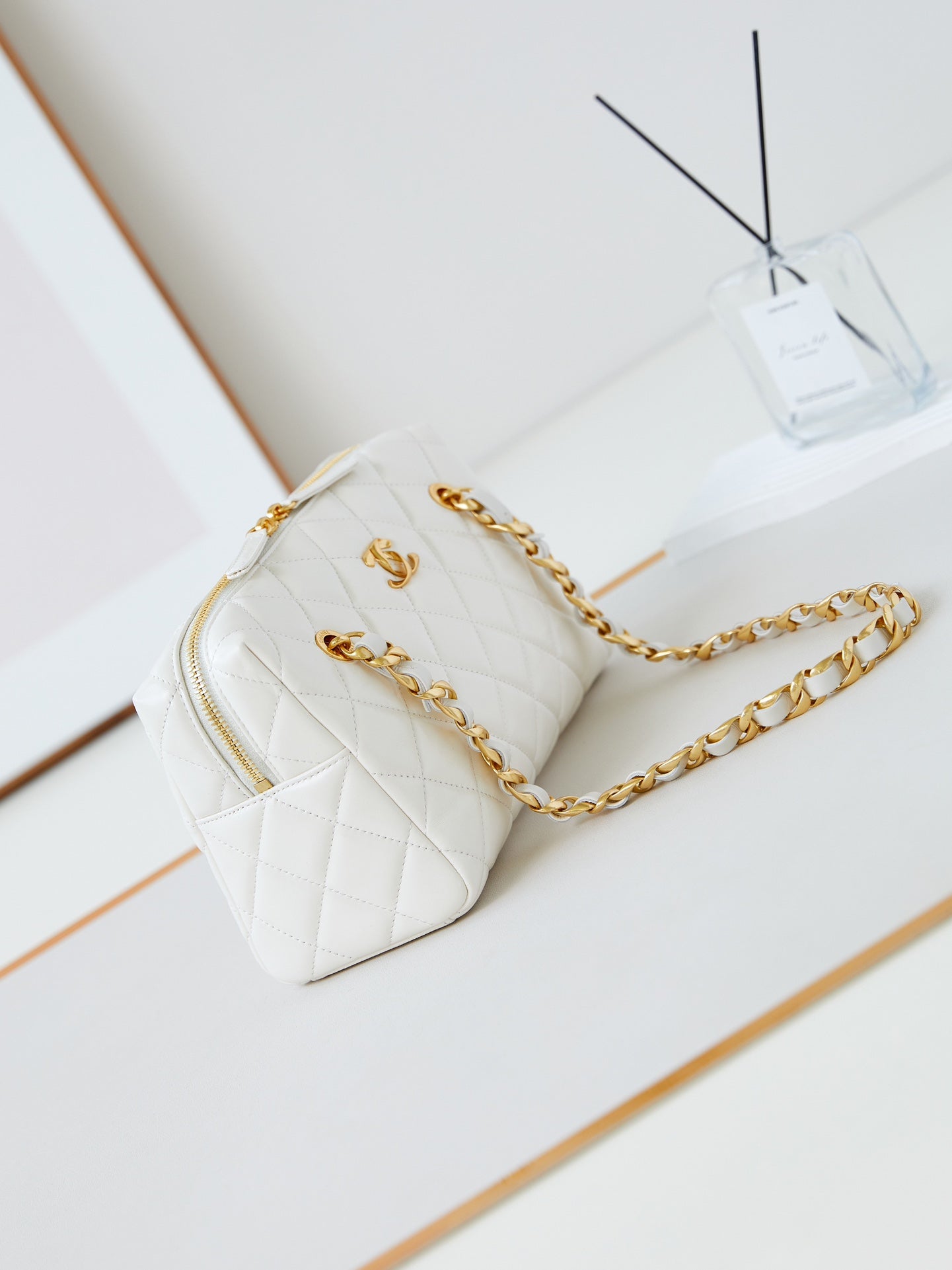 CC 24K Bowling Bag 25cm White Waxed Lambskin