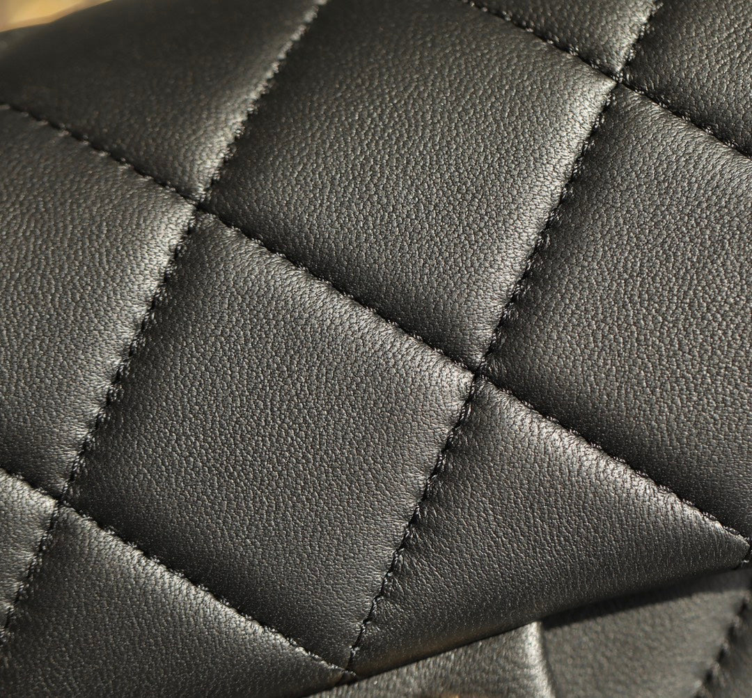 CC Mini Flap Bag 18 Black Lambskin