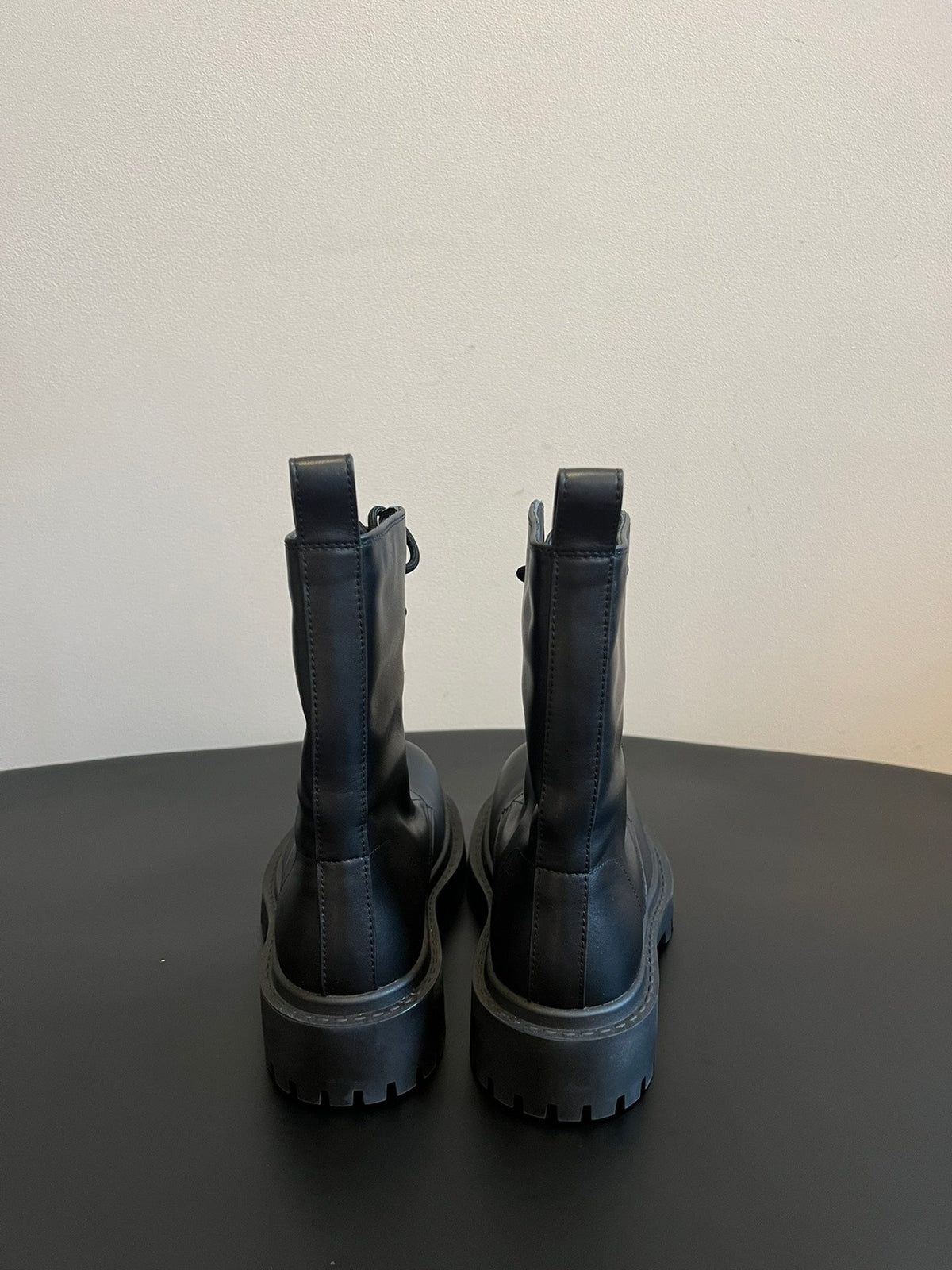 Balenciaga 25ss Martin boots double B buckle black calfskin