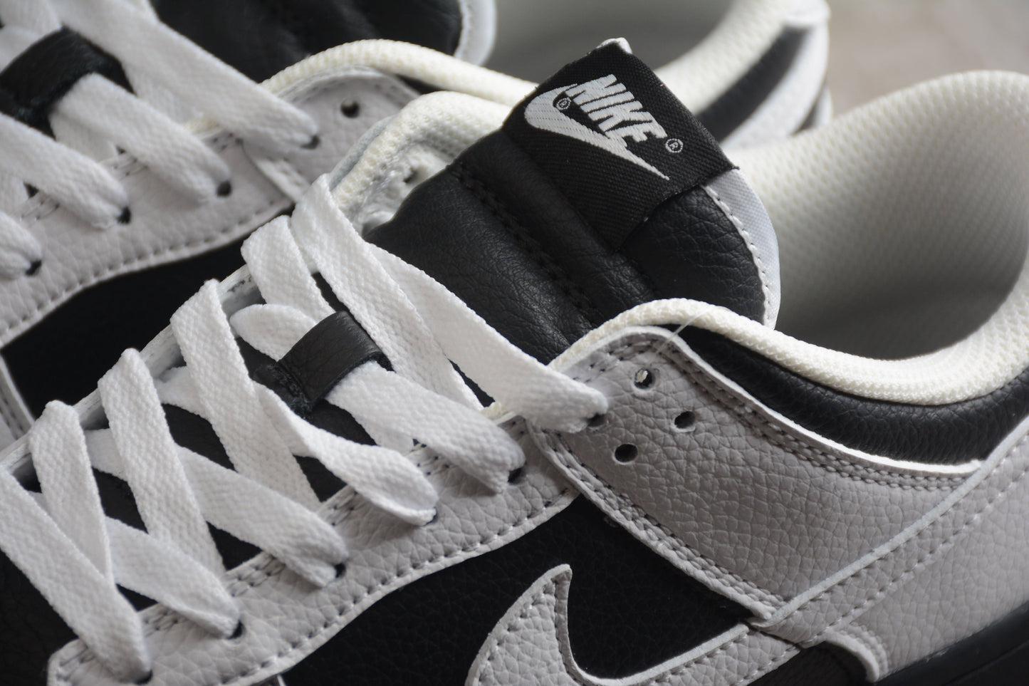 Nike Dunk Low Reverse Panda