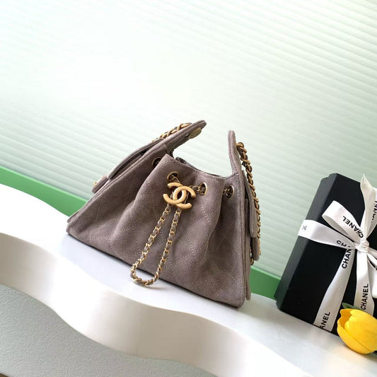 CC 26c Hobo Bag 22cm Grey Suede