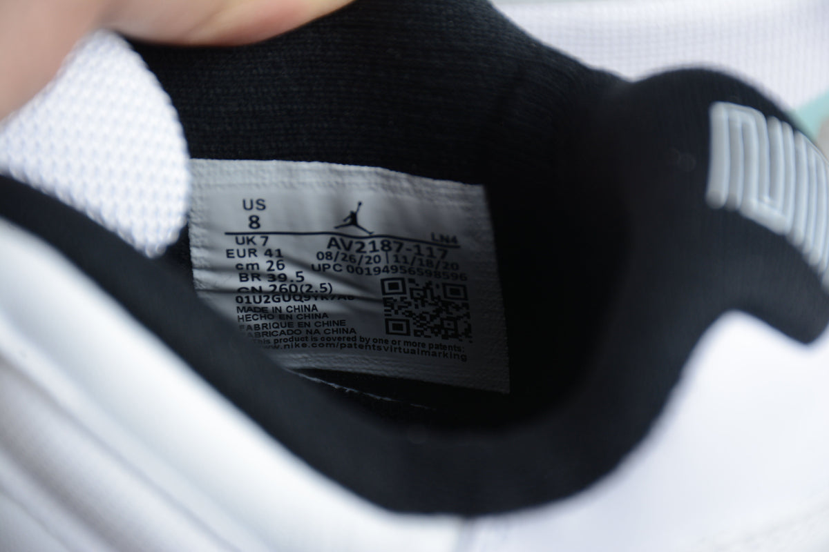 AJ 11 Low Legend Blue