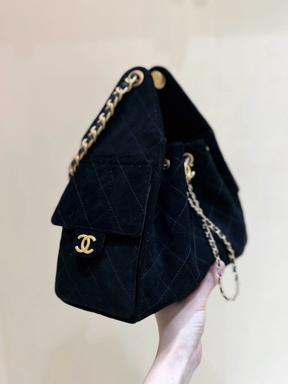 CC 25C Hobo Bag 30cm Black Suede