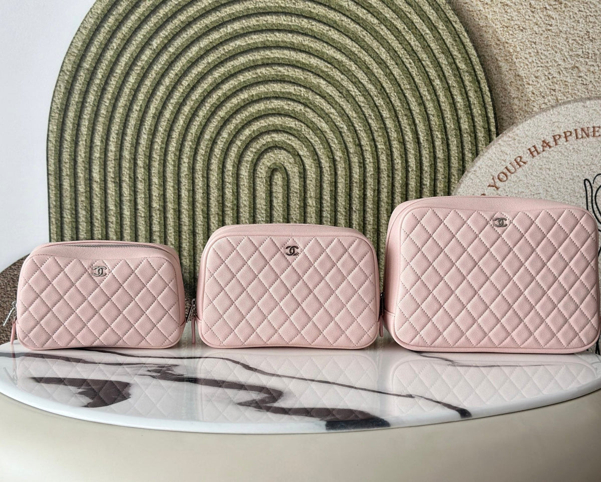 CC Classic Pouch CC Logo Diamond Quilted Pink Caviar Calfskin