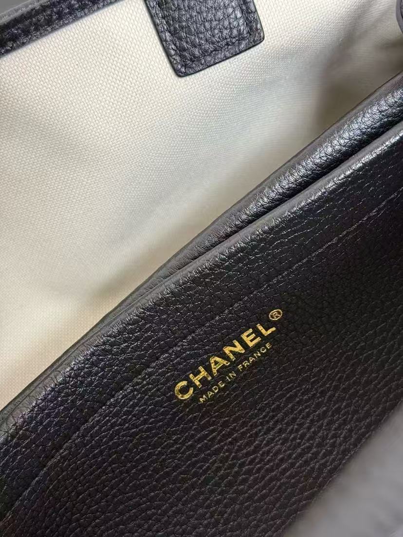 CC 26ss Small Shopping Bag 30.5cm Black Grain Leather
